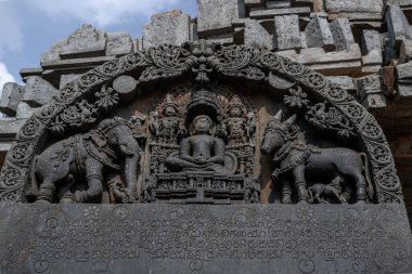 Shravanabelagola Güney Hindistan 'da en çok ziyaret edilen Jain hac alanlarından biridir..
