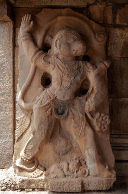Hindistan 'ın göbeğinde büyük bir imparatorluğun Hampi kalıntıları.