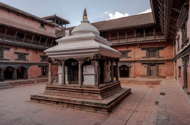 Patan ya da Lalitpur dünyanın en ilginç şehirlerinden biridir ve çok sayıda cazibesi vardır. Nepal.