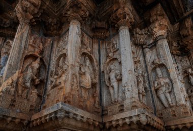 Sri Vidyashankar Tapınağı Sringeri, Hindistan 'daki Papa Sri Vidyashankar anısına.