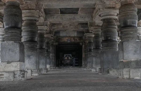 Belur 'daki tapınak kompleksi. Karnataka. Hindistan.