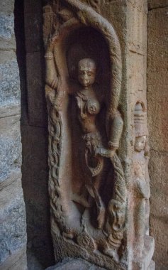 Hampi 'deki Malyavanta Tepesi' nde Rama Tapınağı Kompleksi. Hindistan.