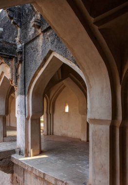 Kraliyet Hamamı, Hindistan 'ın Hampi kentindeki Hint-İslami mimarinin mükemmel bir örneğidir..
