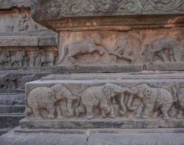 Bu yapıya Büyük Platform ya da 