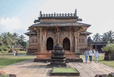 Aghoreshwara Tapınağı, Dravidian mimarisi, Keladi Nayaka dönemi. Hindistan.