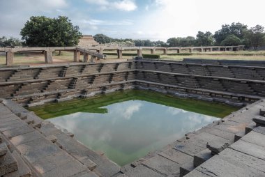 Hampi - Hindistan 'ın kalbinde büyük bir imparatorluğun kalıntıları.