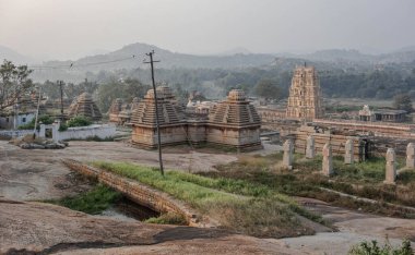 Hampi - Hindistan 'ın kalbinde büyük bir imparatorluğun kalıntıları.