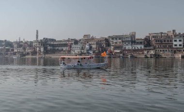 Mathura, Hindistan 'ın Yamuna Nehri kıyısındaki en eski şehirlerinden biridir.