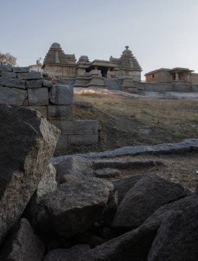 Hampi - Hindistan 'ın kalbinde büyük bir imparatorluğun kalıntıları.