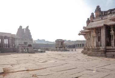 Vittala Tapınağı, Vijayanagar İmparatorluğu 'nun en görkemli ve güzel yapısıdır. Hindistan.