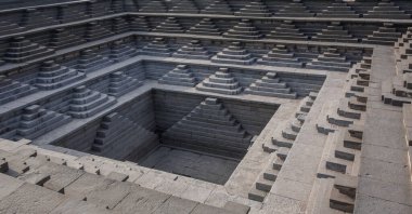 Hampi - Hindistan 'ın kalbinde büyük bir imparatorluğun kalıntıları.