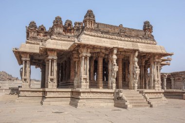 Hampi - Hindistan 'ın kalbinde büyük bir imparatorluğun kalıntıları.
