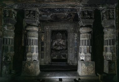 Ajanta, Hindistan 'da, Maharashtra eyaletinde bir Budist tapınağı ve mağara kompleksi. Maharashtra. Hindistan.
