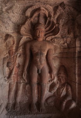 Badami mağara tapınakları dört Hindu 'dan oluşuyor, Jain ve küçük Badami kasabası yakınlarındaki Budist mağara tapınakları. Hindistan.