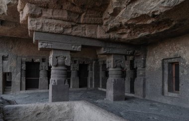 Ellora Mağaraları: Eşsiz Tapınak Kompleksi. Maharashtra. Hindistan.