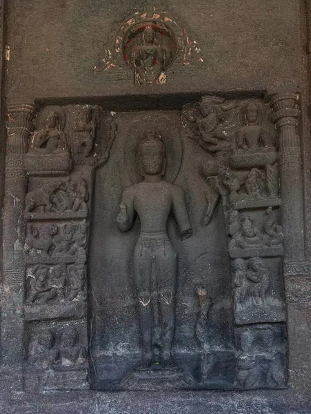 Ajanta, Hindistan 'da, Maharashtra eyaletinde bir Budist tapınağı ve mağara kompleksi. Maharashtra. Hindistan.