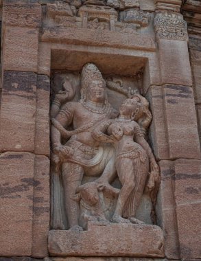 Pattadakal antik bir tapınak şehridir, antik Hindu mimarisinin seçkin örneklerinden biridir. Hindistan.