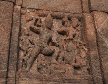 Badami Mağaraları Hindistan 'ın Karnataka eyaletinde eşsiz bir mimari komplekstir..