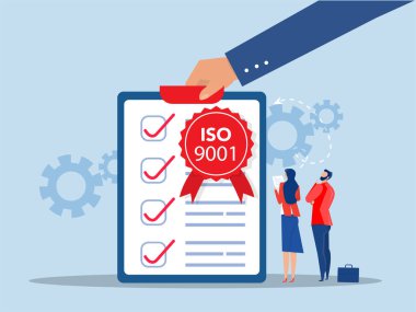 ISO 9001 sistemi ve uluslararası sertifika konsepti. Standart kalite kontrol vektörü çizelgesi ile takım iş analizi