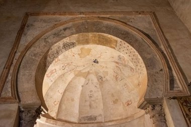 Penalba de Santiago Kilisesi, Penalba de Santiago, İspanya. Kilise İspanya 'da Sanat Mozarabiği' nin mimari mücevherlerinden biridir..