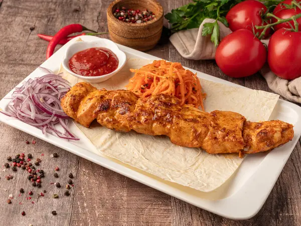 Tavuk kebabı, şiş kebap, kebap.