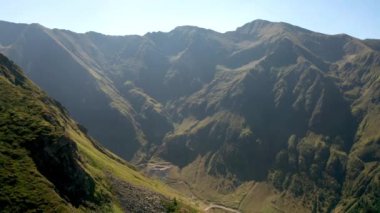 Amazing aerial video above the north part of the famous Transfagarasan serpentine mountain road between Transylvania and Muntenia in Romania.