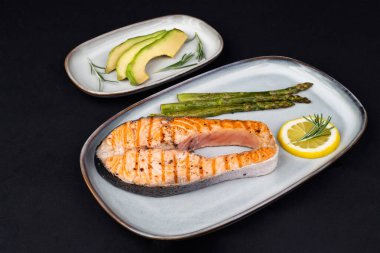 Vatikan müzelerinin avlusunda Yeni Kanat 'ın (Braccio Nuovo) güzel sütunlarıyla ön cepheye yakın çekim.