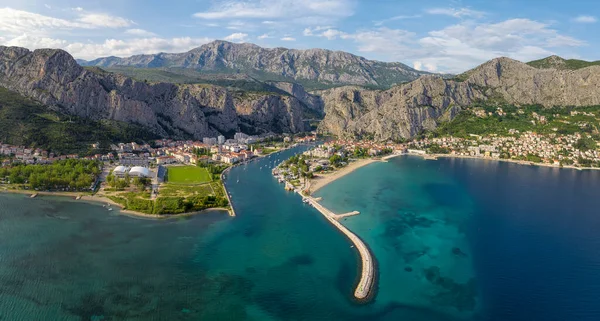 Fantastisk Panoramautsikt Över Den Pittoreska Staden Omish Kroatien Klipporna Gamla — Stockfoto