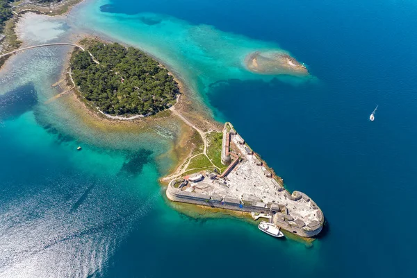 stock image Aerial view of the fortress of Saint Nicholas and the many islands in the waters of the picturesque town of Shibenik on the Adriatic coast of Croatia.