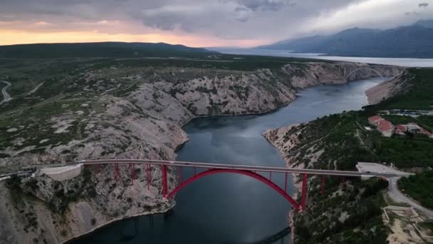 Wideo Lotu Ptaka Mostem Maslenica Mostek Łukowy Pobliżu Miasta Zadar — Wideo stockowe