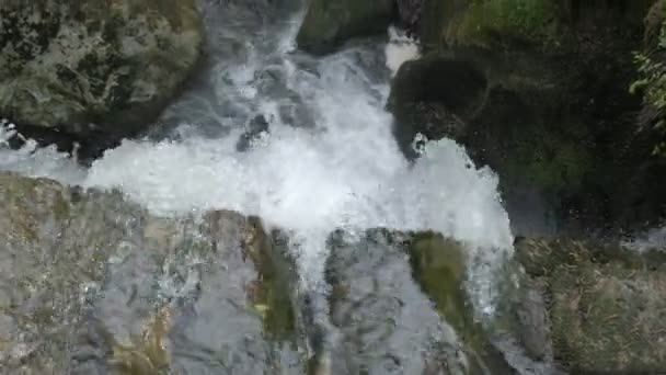 Small Waterfall Stream Rocks Original Audio High Quality Footage — Vídeos de Stock