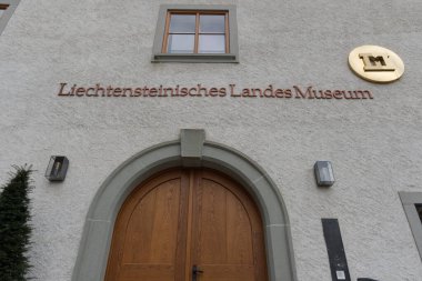 Vaduz, Lihtenştayn - 2 Ocak 2023: Liechtensteinische Landesmueseum veya Ulusal Müze manzarası. Yüksek kalite fotoğraf