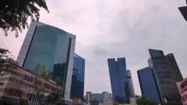 Gündüz Singapur silueti. Singapur merkez ticaret bölgesi silueti. Yüksek kalite 4k görüntü