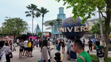 SINGAPORE - 25 Ağustos 2024: Singapur 'daki Universal Stüdyoları Singapur eğlence parkı merkezi Singapur' da popüler bir turistik merkezdir. Sentosa Adası