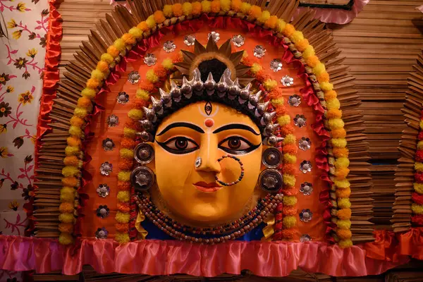 Stock image View of decorated Durga Puja pandal in Kolkata, West Bengal, India. Durga Puja is a popular and major religious festival of Hinduism that is celebrated throughout the world.