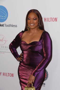 Beverly Hills, CA USA - 22 Nisan 2023 Garcelle Beauvais Toothless değil Evsiz Bağış Galasına katıldı.