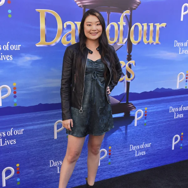 12 Kasım 2022. Victoria Grace Days of Our Lives Day etkinliğine katılıyor. Fotoğraf: Michael Mattes / Michael Mattes.