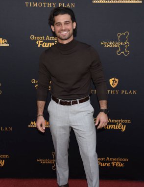 Hollywood, CA USA - 9 Şubat 2024: Hunter Sansone Hollywood 'da 31. Yıllık Film Rehberi Ödüllerine katıldı.