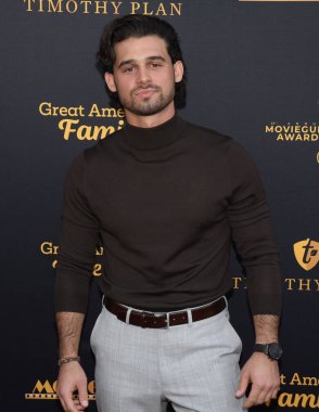 Hollywood, CA USA - 9 Şubat 2024: Hunter Sansone Hollywood 'da 31. Yıllık Film Rehberi Ödüllerine katıldı.