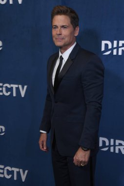 Beverly Hills, CA USA - 10 Mart 2024: Rob Lowe Yıldızlarla birlikte DIRECTV Streaming 'e katıldı.