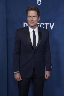 Beverly Hills, CA USA - 10 Mart 2024: Rob Lowe Yıldızlarla birlikte DIRECTV Streaming 'e katıldı.
