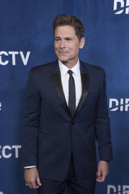 Beverly Hills, CA USA - 10 Mart 2024: Rob Lowe Yıldızlarla birlikte DIRECTV Streaming 'e katıldı.