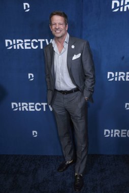 Beverly Hills, CA USA - 10 Mart 2024: John Janssen Yıldızlarla birlikte DIRECTV Streaming 'e katıldı.