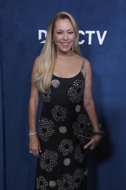 Beverly Hills, CA USA - 10 Mart 2024: Sutton Stracke Yıldızlarla birlikte DIRECTV Streaming 'e katıldı.