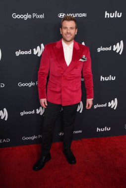 Beverly Hills, CA USA - 14 Mart 2024: Scott Evans 35. Yıllık GLAAD Ödüllerine katıldı.