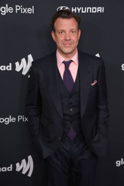 Beverly Hills, CA USA - 14 Mart 2024: Jason Sudeikis 35. Yıllık GLAAD Ödüllerine katıldı.