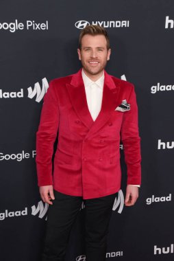 Beverly Hills, CA USA - 14 Mart 2024: Scott Evans 35. Yıllık GLAAD Ödüllerine katıldı.