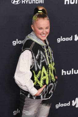 Beverly Hills, CA USA - 14 Mart 2024: JoJo Siwa 35. Yıllık GLAAD Ödüllerine katıldı.