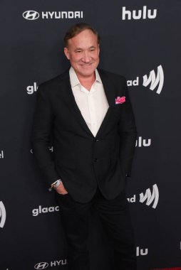 Beverly Hills, CA USA - 14 Mart 2024: Terry Dubrow 35. Yıllık GLAAD Ödüllerine katıldı.