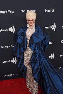 Beverly Hills, CA USA - 14 Mart 2024: Elliott, 35. Yıllık GLAAD Ödüllerine katıldı.